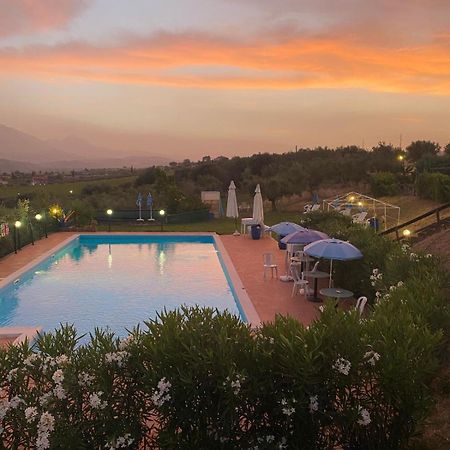 Il Podere Degli Asinelli Читта-Сант'Анджело Екстер'єр фото